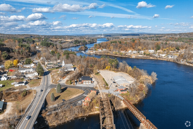 Professional garage door repair and installation services in Hooksett, New Hampshire